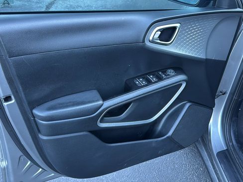 Used 2023 Kia Soul LX w/ Option Group 015 image 10