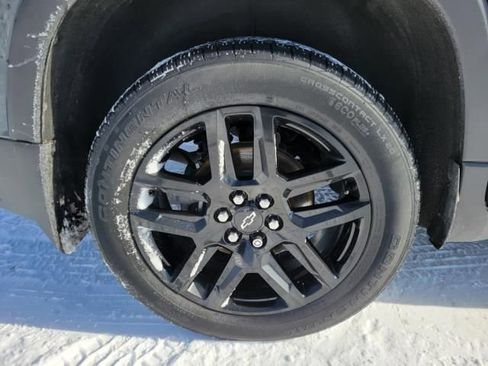 Used 2020 Chevrolet Traverse LT w/ LPO, Midnight Edition image 5