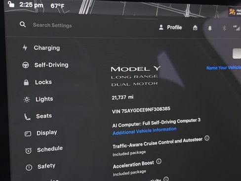 Used 2022 Tesla Model Y Long Range AWD/4WD image 28