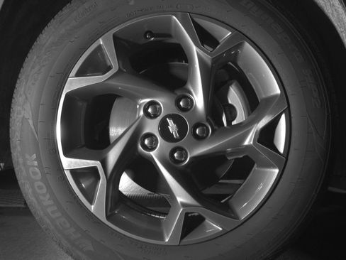 Used 2025 Chevrolet Trax LT w/ LT Convenience Package image 13