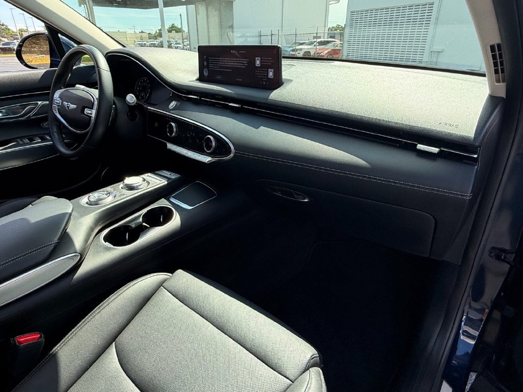 Used 2022 Genesis GV70 2.5T w/ Select Package AWD/4WD image 18