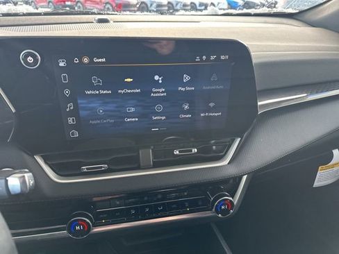 New 2026 Chevrolet Equinox LT w/ Convenience Package II image 17