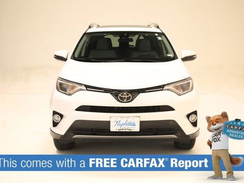 Used 2018 Toyota RAV4 XLE AWD/4WD image 2