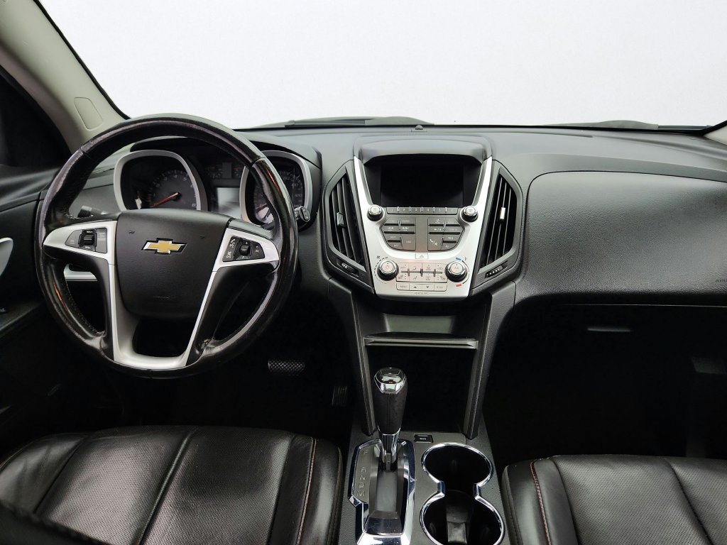 Used 2017 Chevrolet Equinox LT FWD image 24