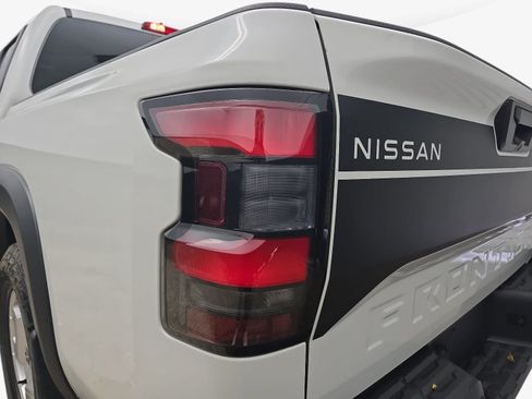 Used 2024 Nissan Frontier SV w/ Hardbody Edition AWD/4WD image 31