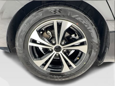 Used 2023 Nissan Sentra SV w/ All-Weather Package FWD image 14