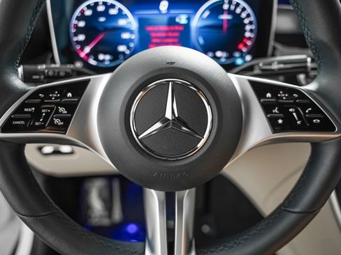 Certified 2025 Mercedes-Benz GLC 350e 4MATIC image 12