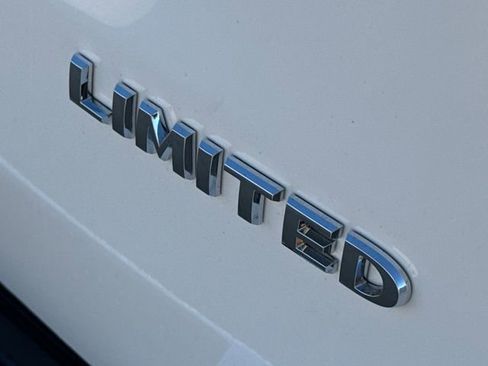 Used 2021 Jeep Grand Cherokee Limited w/ Luxury Group II RWD image 10