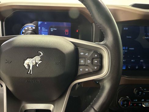 Used 2024 Ford Bronco Outer Banks AWD/4WD image 28