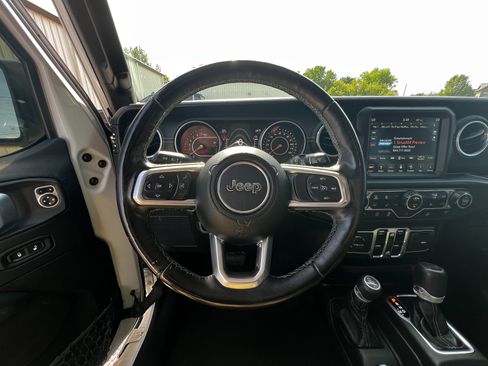 Used 2019 Jeep Wrangler Unlimited Sahara w/ Dual Top Group image 13
