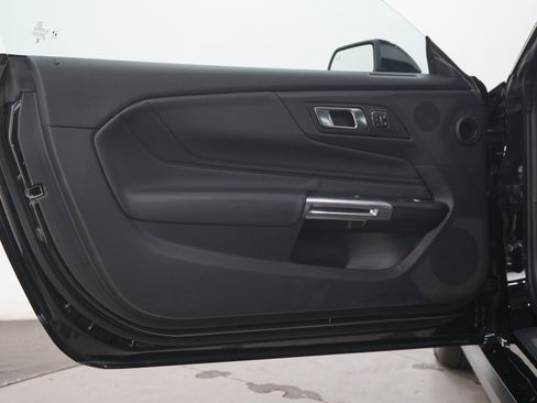 Used 2025 Ford Mustang GT Premium RWD image 13