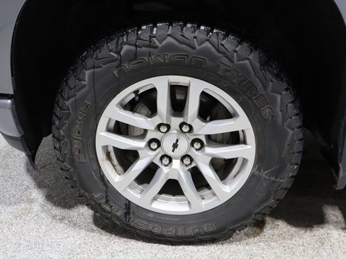 Used 2022 Chevrolet Silverado 1500 RST w/ Z71 Off-Road Package image 8