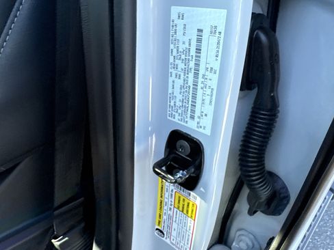 New 2025 Ford F150 Lariat w/ Equipment Group 501A Mid image 35