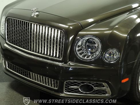 Used 2020 Bentley Mulsanne RWD image 19