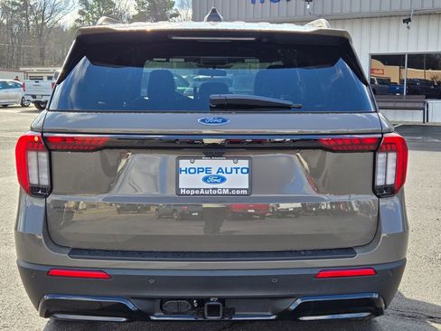 New 2026 Ford Explorer ST-Line RWD image 5