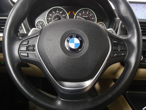 Used 2019 BMW 430i Convertible w/ Convenience Package image 16