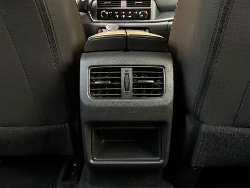 Used 2023 Nissan Rogue S FWD image 12