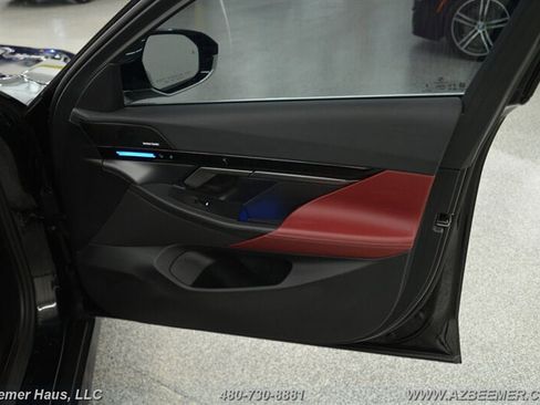 Used 2024 BMW 530i w/ M Sport Package image 42