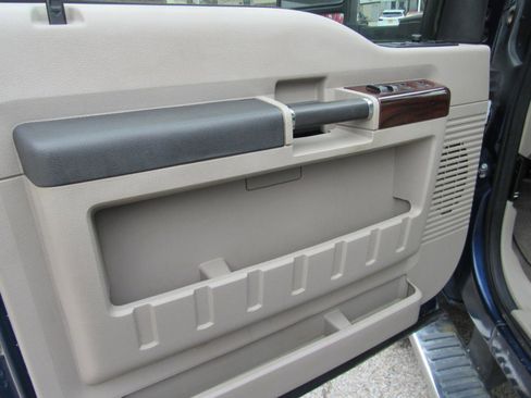 Used 2009 Ford F250 XL AWD/4WD image 16