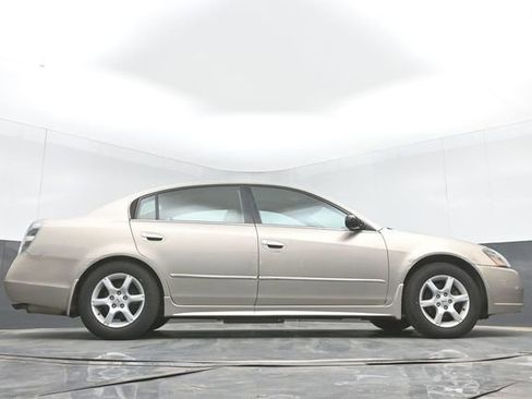 Used 2005 Nissan Altima 2.5 SL w/ (G02) SL Pkg image 33