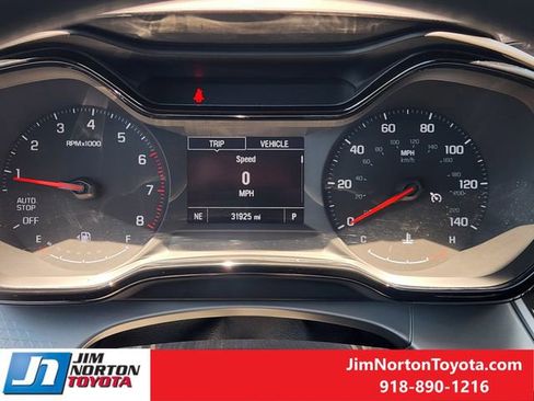 Used 2025 Chevrolet Trax LS FWD image 16