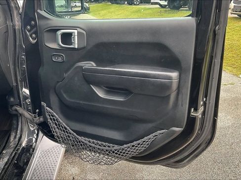 Used 2020 Jeep Wrangler Unlimited Sport S AWD/4WD image 23