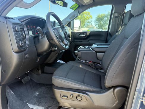 Used 2024 Chevrolet Silverado 2500 Custom w/ Custom Convenience Package AWD/4WD image 11