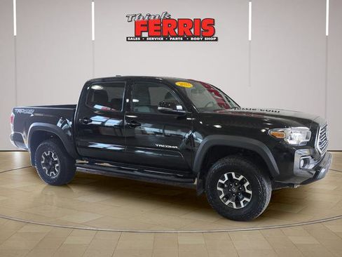 Used 2023 Toyota Tacoma TRD Off-Road image 7