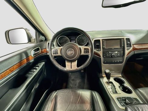 Used 2011 Jeep Grand Cherokee Limited AWD/4WD image 27