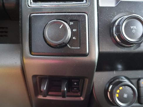 Used 2022 Ford F250 XLT AWD/4WD image 19