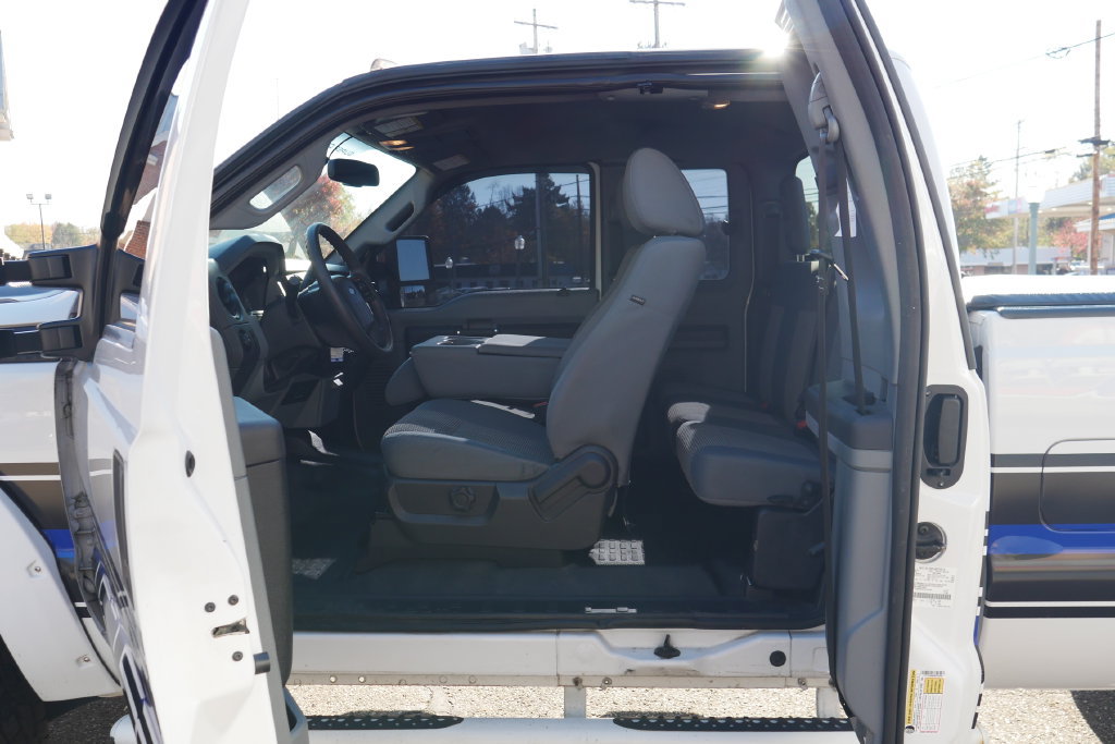 Used 2016 Ford F250 XL w/ XL Appearance Package AWD/4WD image 19
