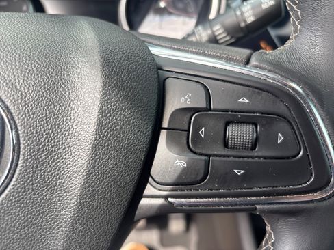 Used 2021 Buick Encore GX Preferred image 24