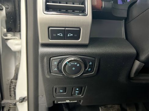 Used 2020 Ford F250 Platinum w/ FX4 Off-Road Package image 18