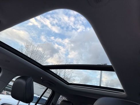 Certified 2022 Jeep Grand Cherokee Limited image 5