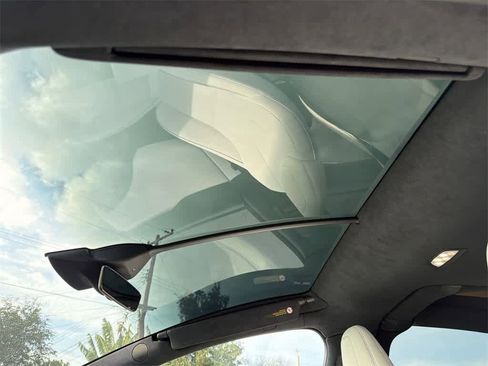 Used 2023 Tesla Model X Plaid image 11