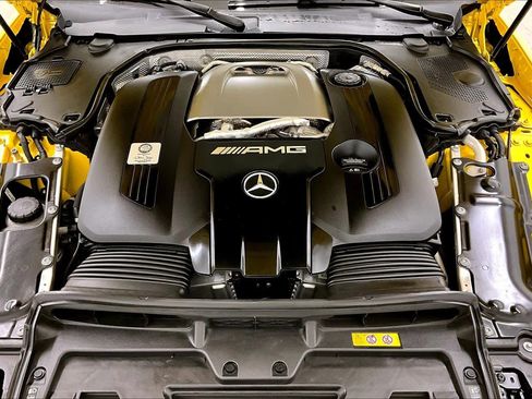 Used 2022 Mercedes-Benz SL 55 AMG 4MATIC image 32