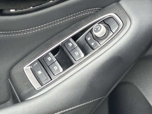 Used 2021 Subaru Outback Limited AWD/4WD image 16