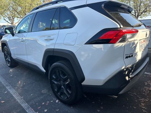 Used 2022 Toyota RAV4 Adventure w/ Convenience Package AWD/4WD image 6