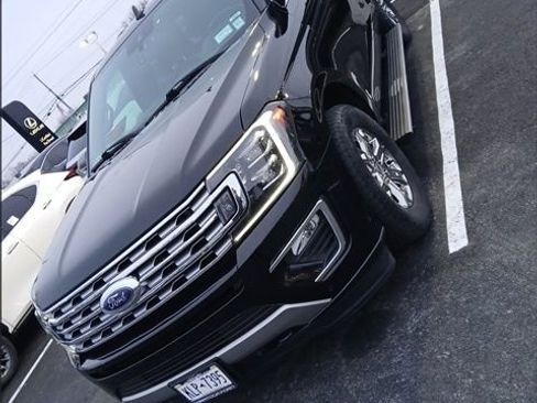 Used 2018 Ford Expedition Limited w/ Equipment Group 302A AWD/4WD image 1