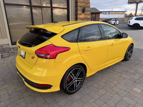 Used 2017 Ford Focus ST w/ Equipment Group 402A image 57