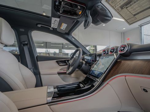 New 2026 Mercedes-Benz GLC 300 4MATIC image 17