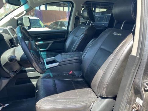 Used 2015 Nissan Titan PRO-4X w/ Pro-4x Luxury Package AWD/4WD image 11