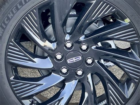 New 2025 Lincoln Navigator Reserve w/ Jet Appearance Package image 9