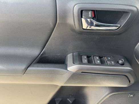 Certified 2023 Toyota Tacoma TRD Off-Road w/ TRD Premium Off Road Package image 9