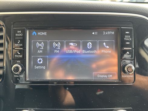 Used 2020 Mitsubishi Outlander ES AWD/4WD image 19