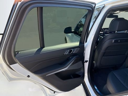 New 2025 BMW X5 xDrive50e w/ Climate Comfort Package image 33