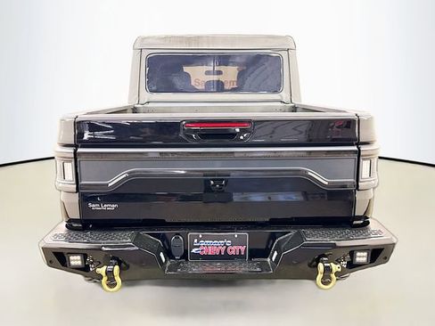 Used 2023 Jeep Gladiator Sport image 9