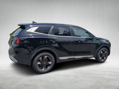 New 2026 Kia Sportage LX w/ LX Convenience Package image 3
