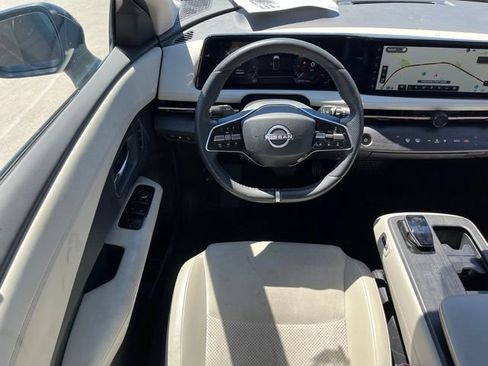 Used 2024 Nissan Ariya FWD image 11