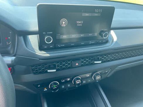 Certified 2025 Honda Accord SE image 18